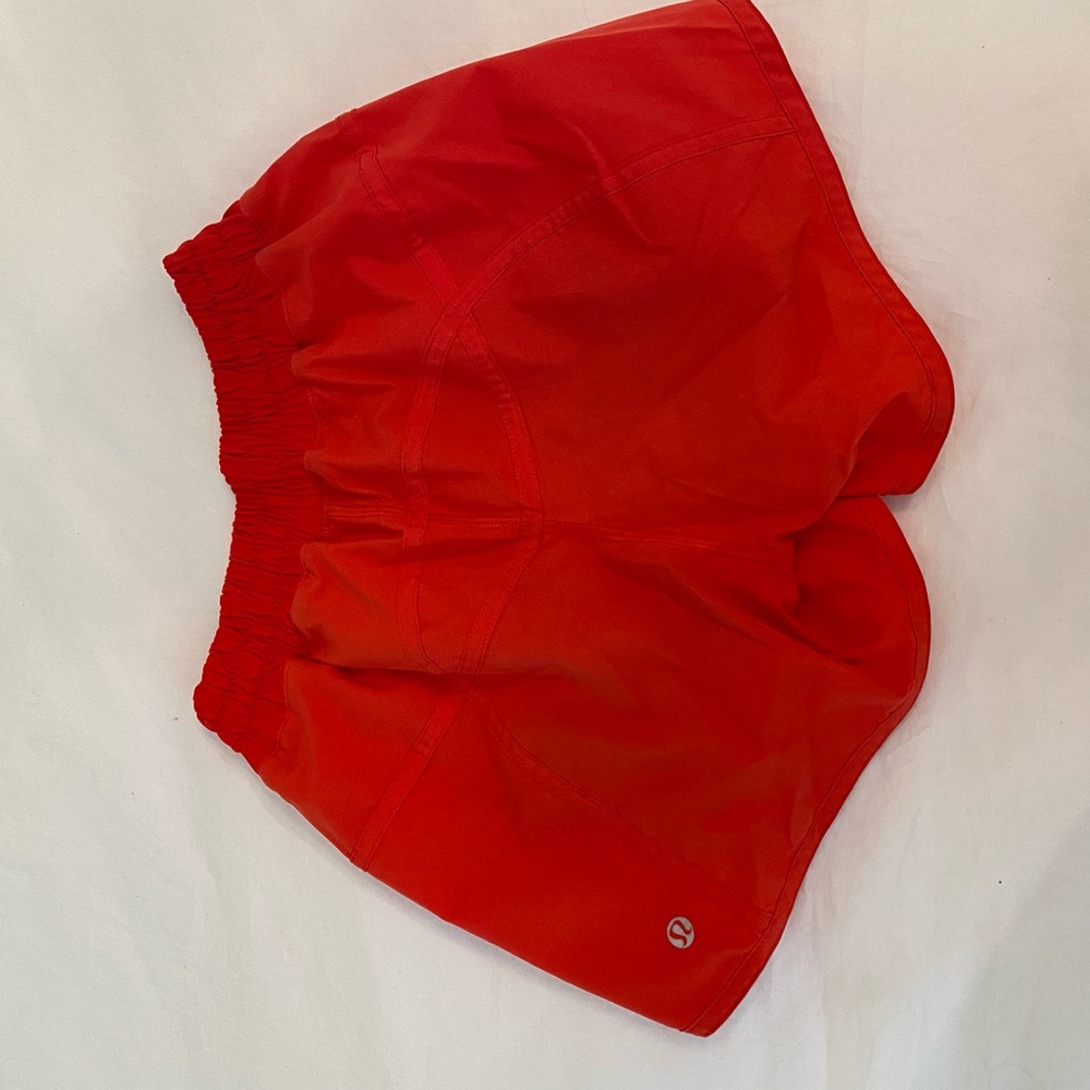 Lululemon tracker shorts